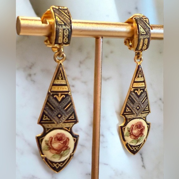 Damascene Vintage Set Gold & Black Bracelet, Earrings & Brooch w/ Floral Enamel - Picture 6 of 10